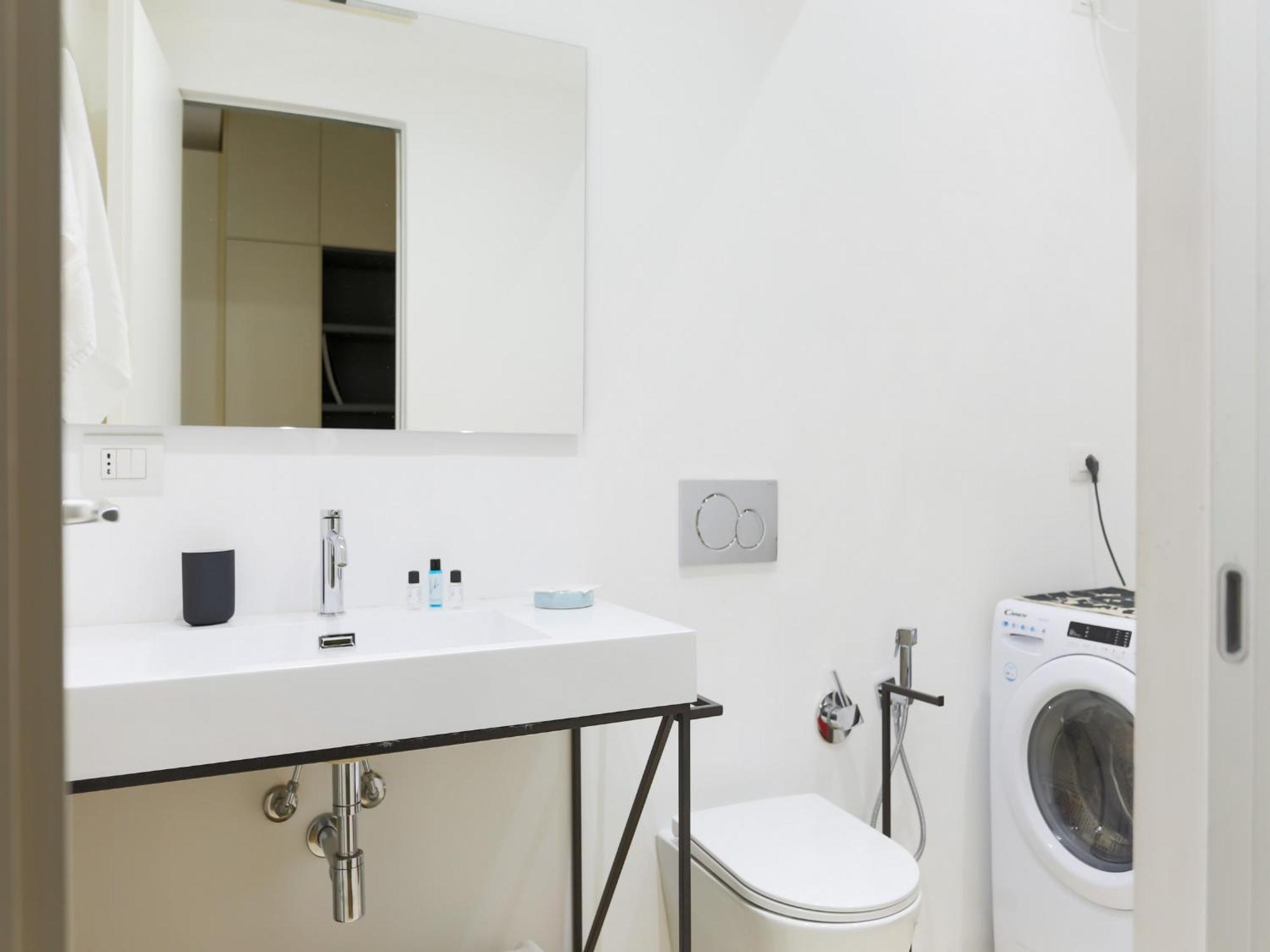 The Best Rent - Bright One-Bedroom Apartment In Corso Vittorio Emanuele II 밀라노 외부 사진